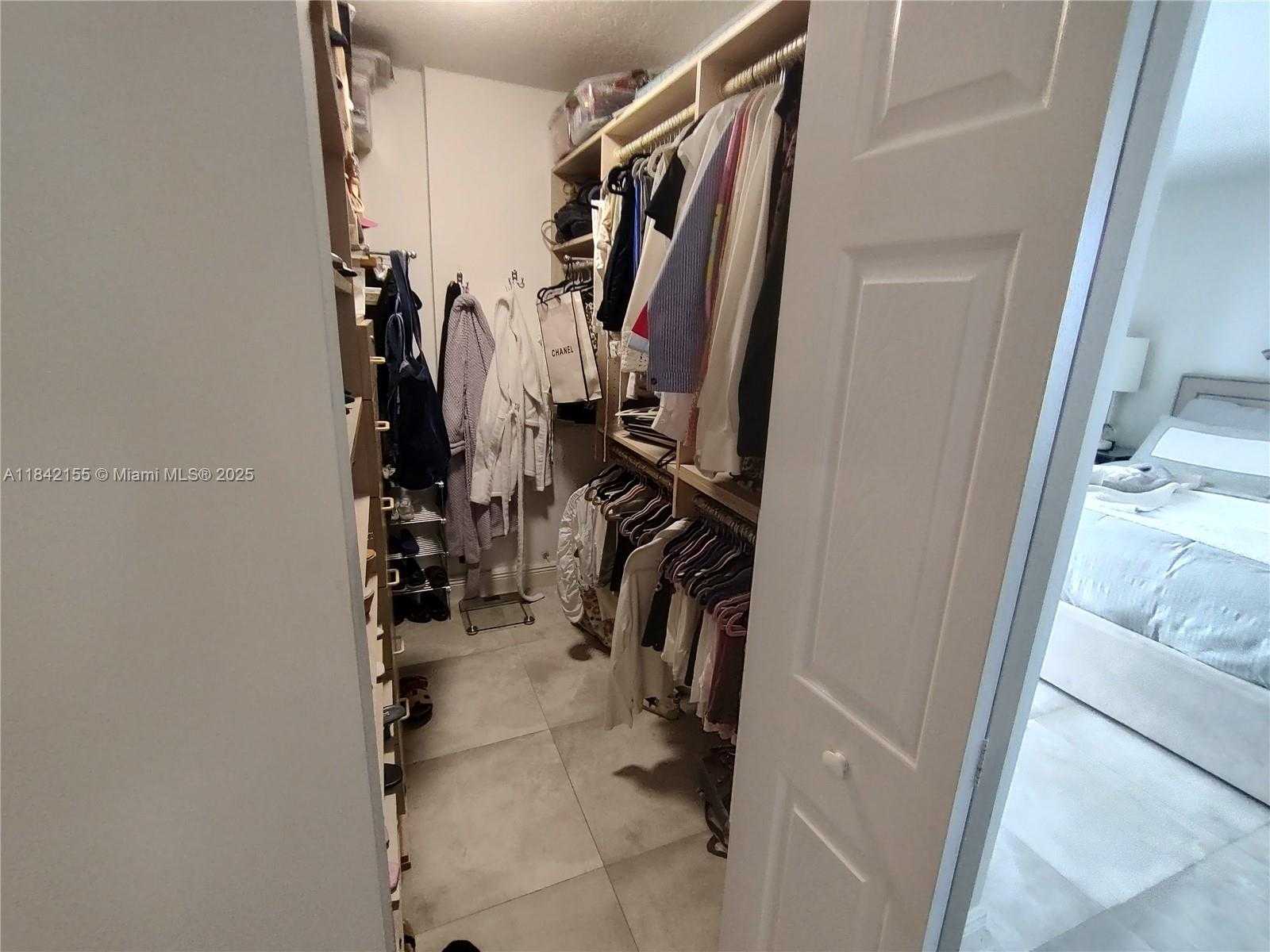 Small Image of 20505 EAST COUNTRY CLUB DR #833, Aventura Number 27