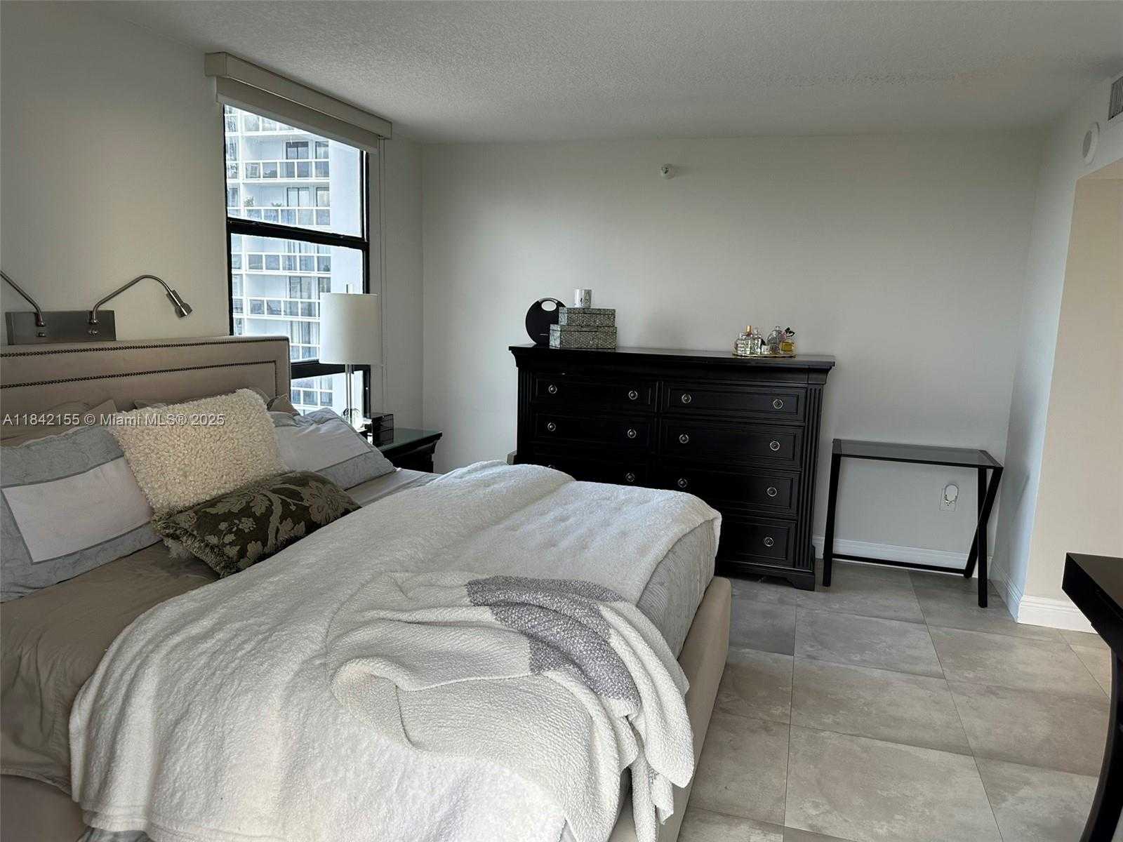 Small Image of 20505 EAST COUNTRY CLUB DR #833, Aventura Number 38