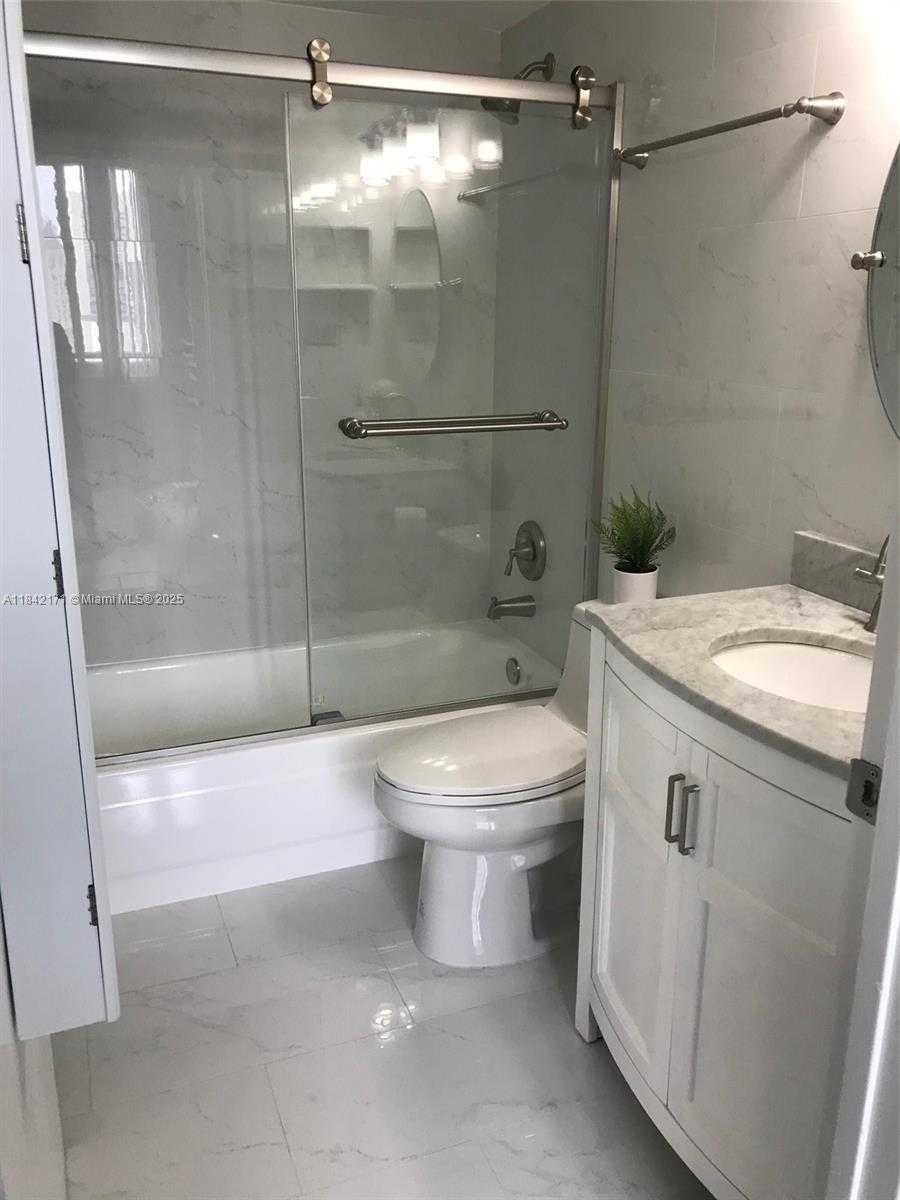 Small Image of 850 NORTH MIAMI AVE #W-1804, Miami Number 18