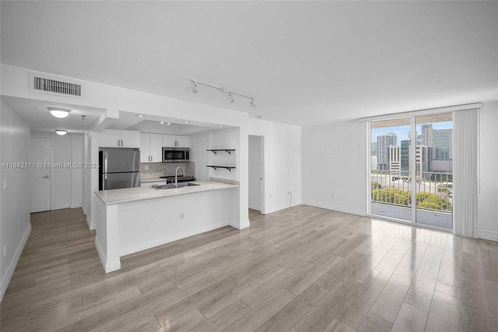 Small Image of 850 NORTH MIAMI AVE #W-1804, Miami Number 50