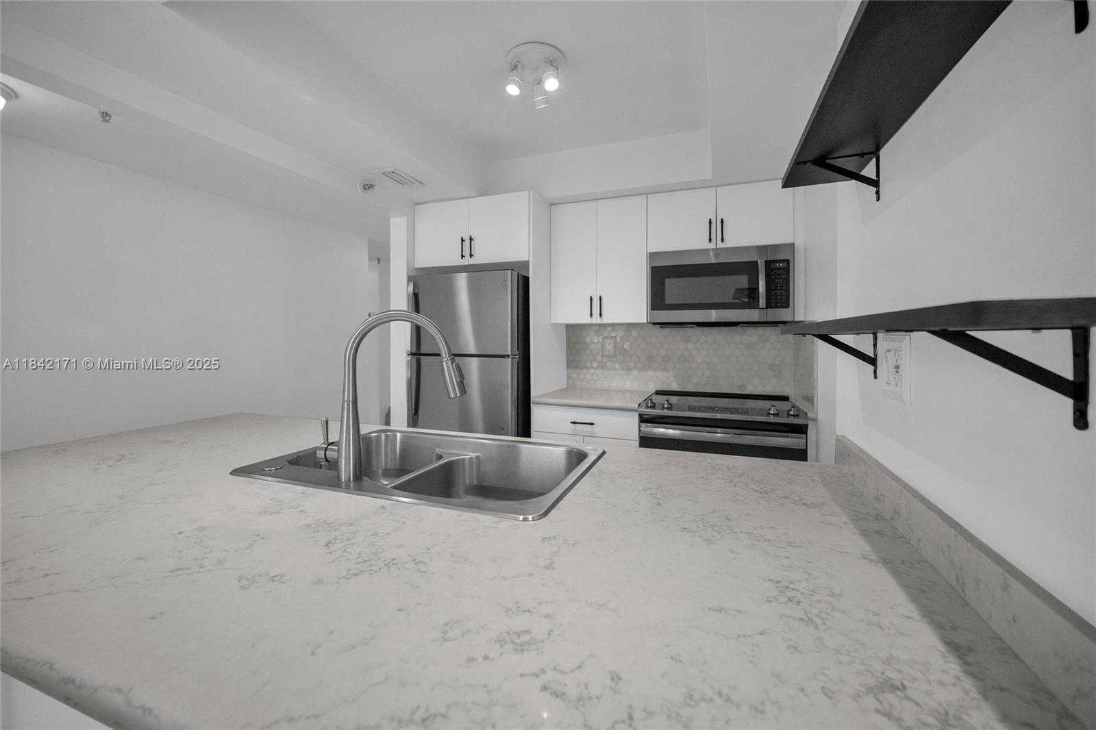 Small Image of 850 NORTH MIAMI AVE #W-1804, Miami Number 52