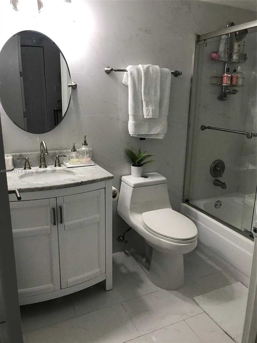 Small Image of 850 NORTH MIAMI AVE #W-1804, Miami Number 8