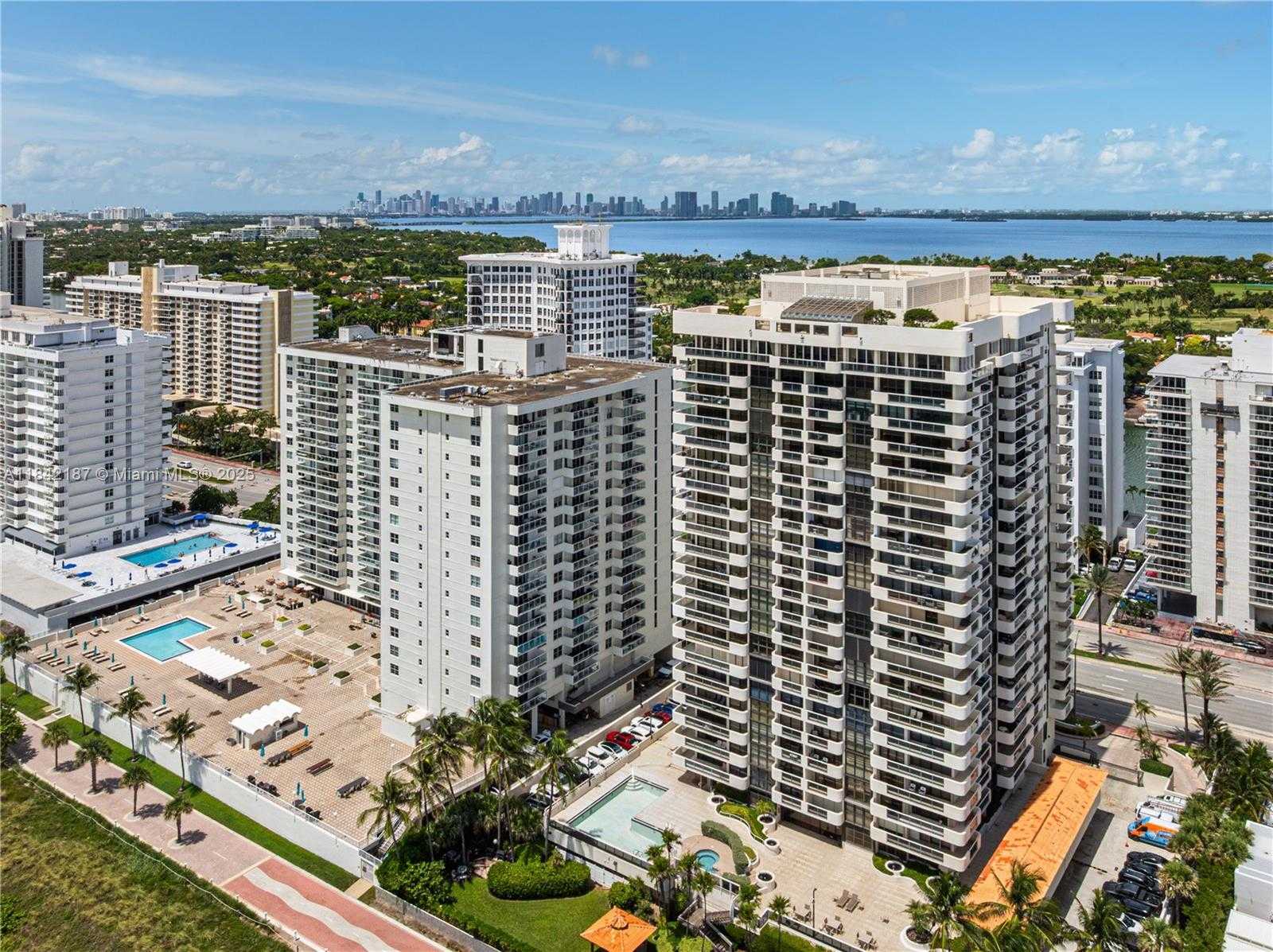 Small Image of 5757 COLLINS AVE #PH-4, Miami Beach Number 29