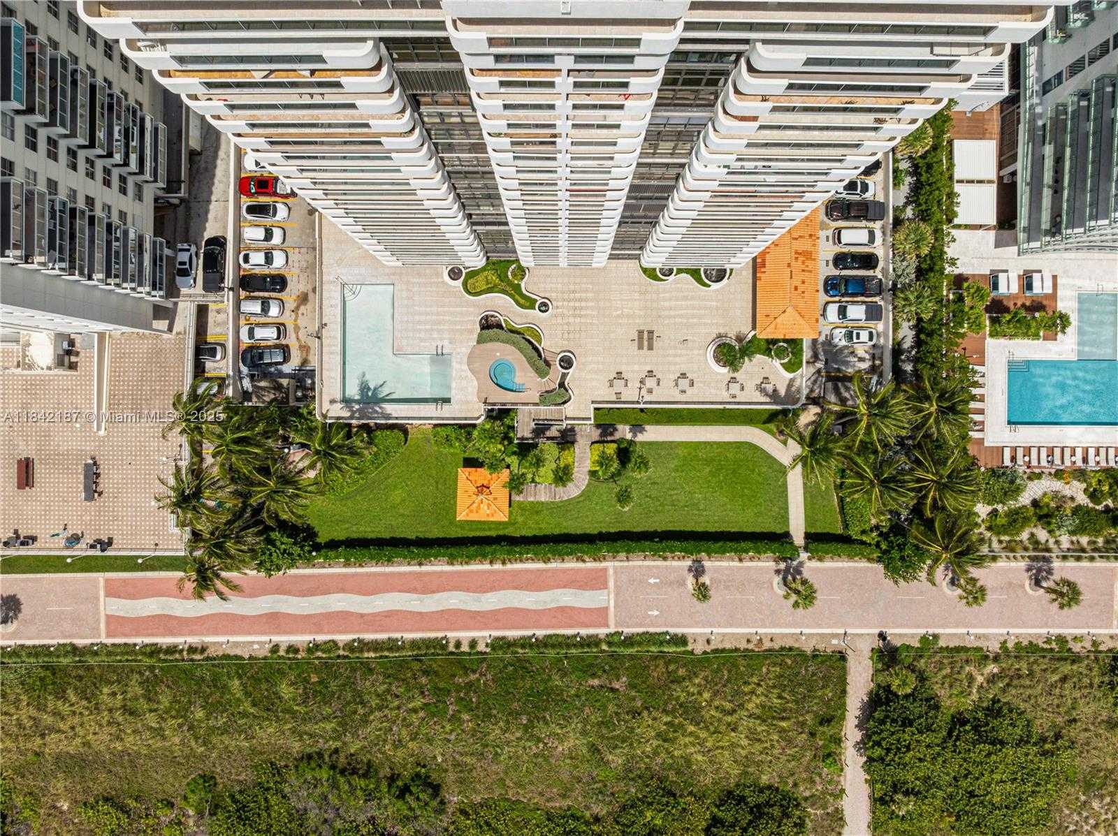 Small Image of 5757 COLLINS AVE #PH-4, Miami Beach Number 30