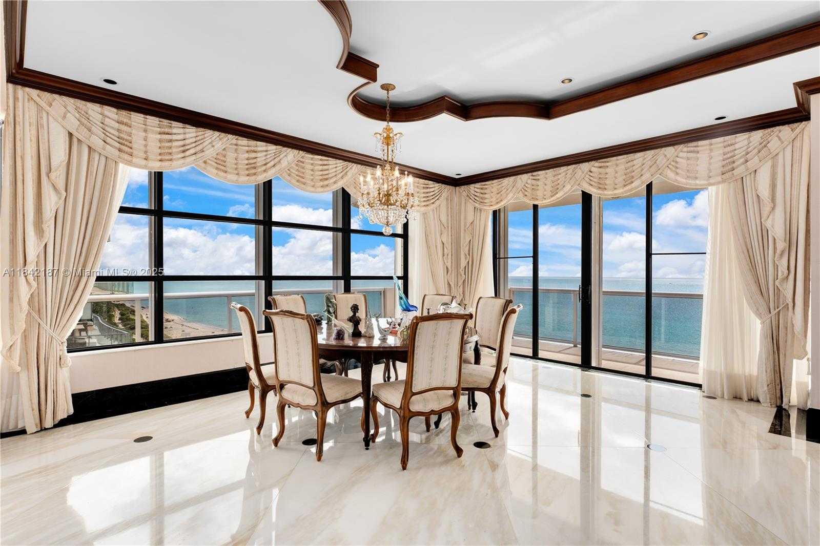 Small Image of 5757 COLLINS AVE #PH-4, Miami Beach Number 4