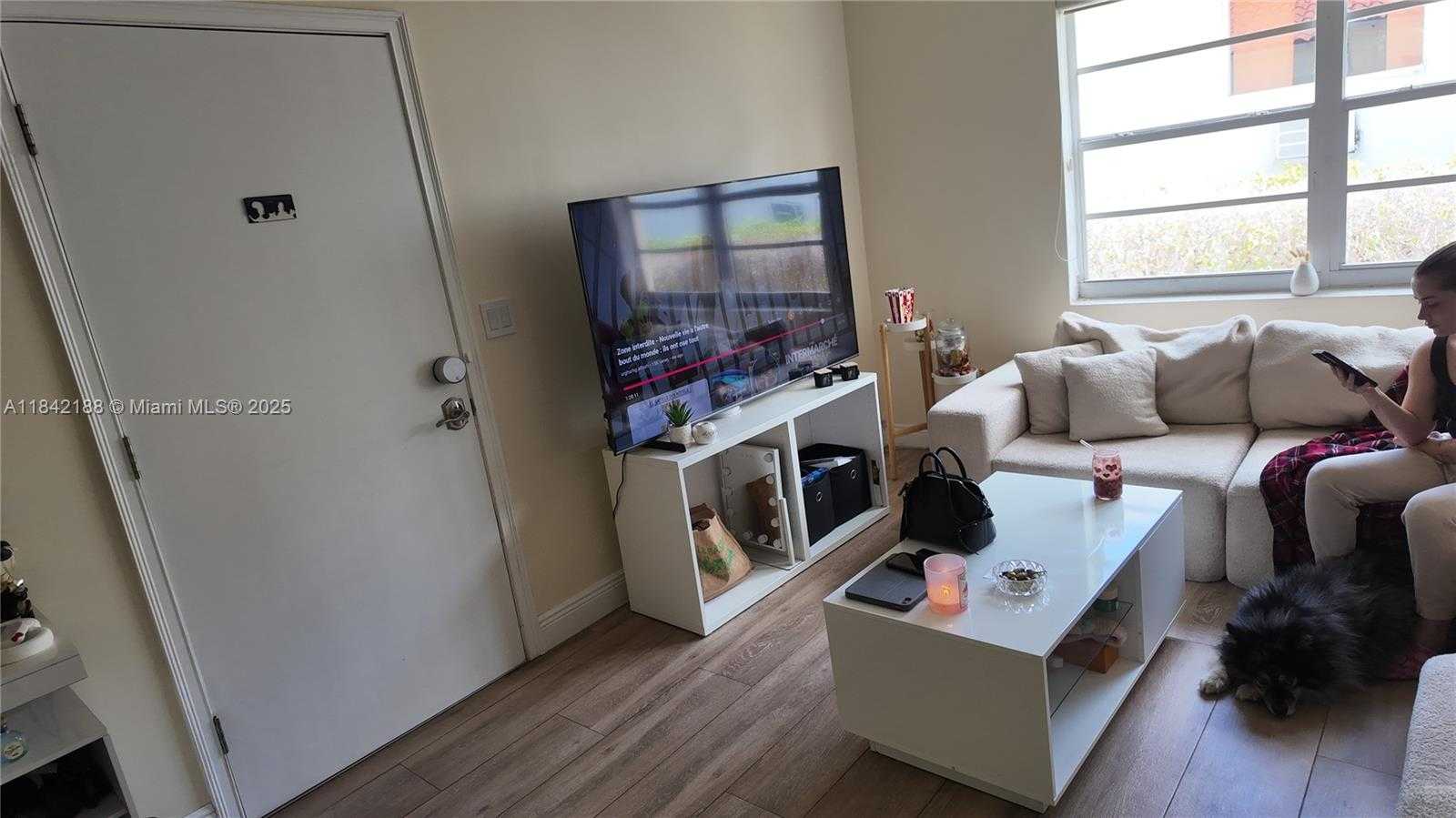 Small Image of 1535 MERIDIAN AVE #6, Miami Beach Number 51