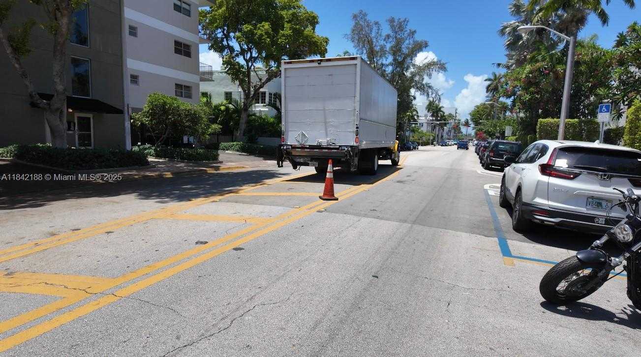 Small Image of 1535 MERIDIAN AVE #6, Miami Beach Number 52