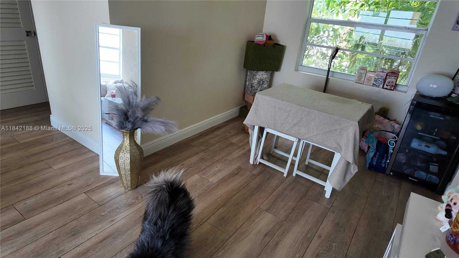 Small Image of 1535 MERIDIAN AVE #6, Miami Beach Number 9