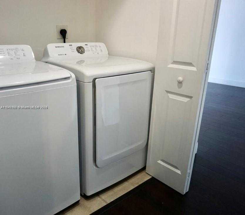 Small Image of 1250 SOUTH MIAMI AVE #2006, Miami Number 15