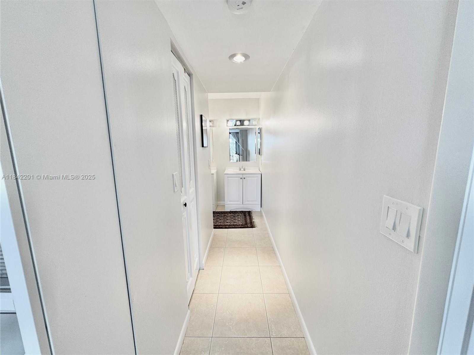 Small Image of 1400 SHERIDAN ST #23J, Hollywood Number 12