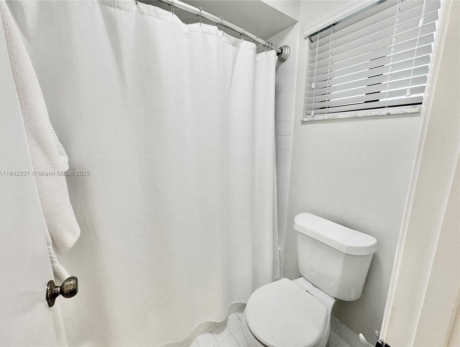 Small Image of 1400 SHERIDAN ST #23J, Hollywood Number 14
