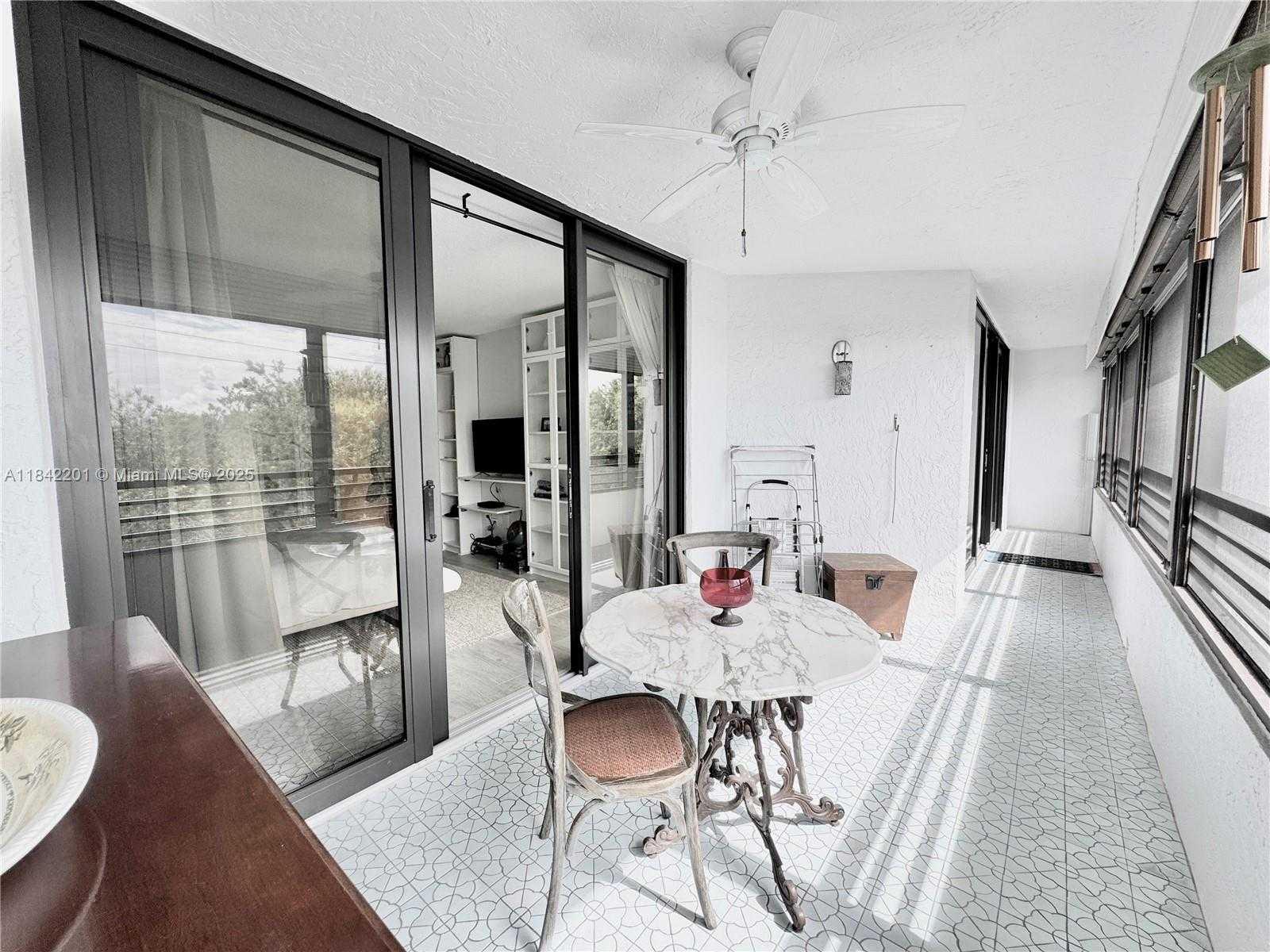 Small Image of 1400 SHERIDAN ST #23J, Hollywood Number 19