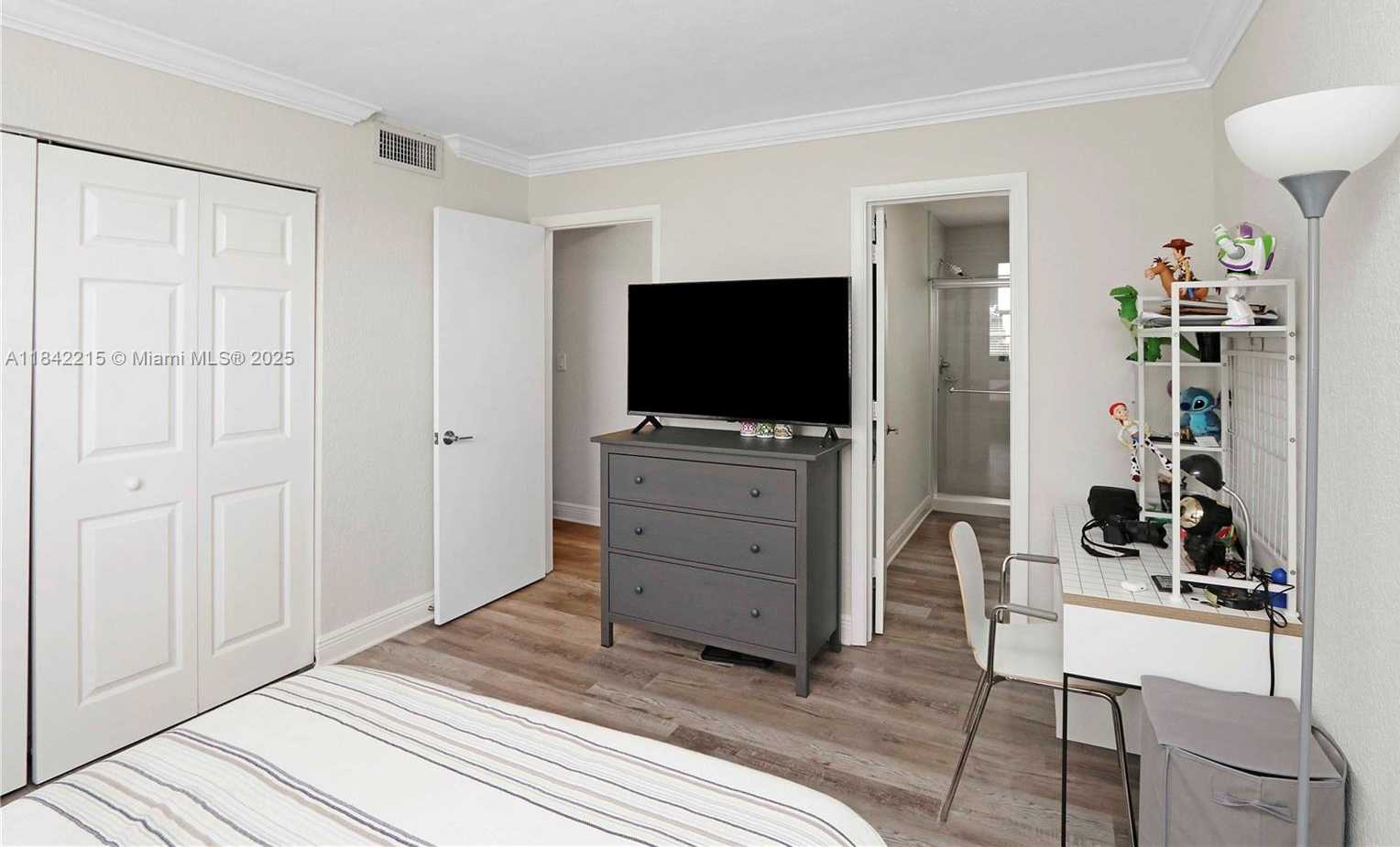 Small Image of 17255 SOUTH WEST 95TH AVE #445, Palmetto Bay Number 17