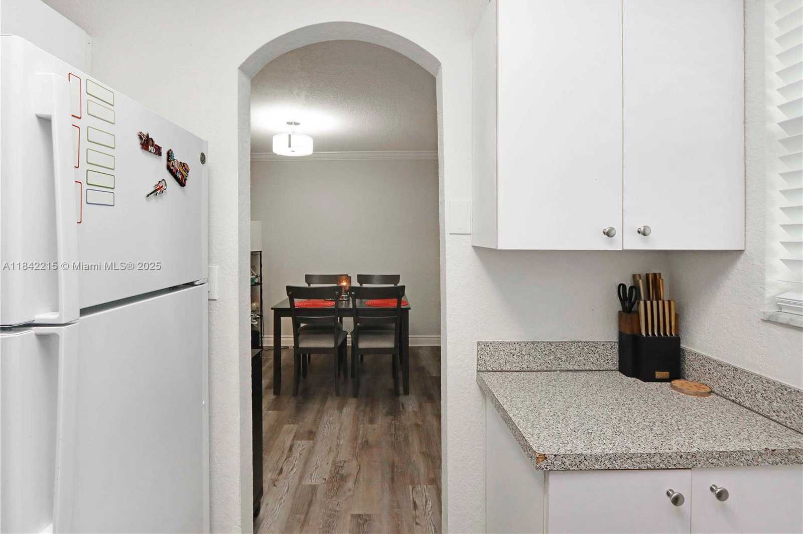 Small Image of 17255 SOUTH WEST 95TH AVE #445, Palmetto Bay Number 6