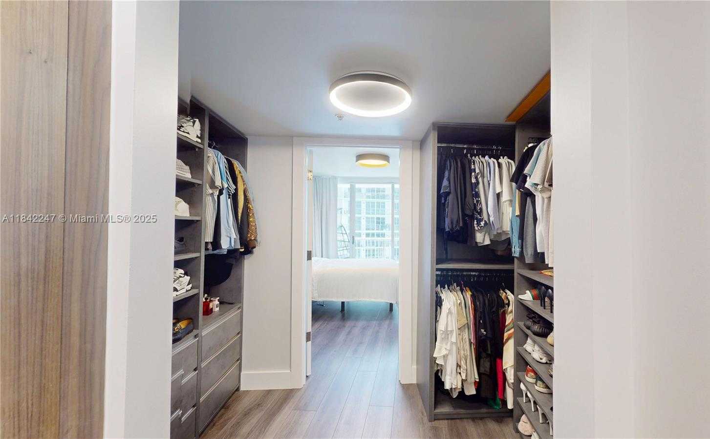 Small Image of 1750 NORTH BAYSHORE DR #2803, Miami Number 22