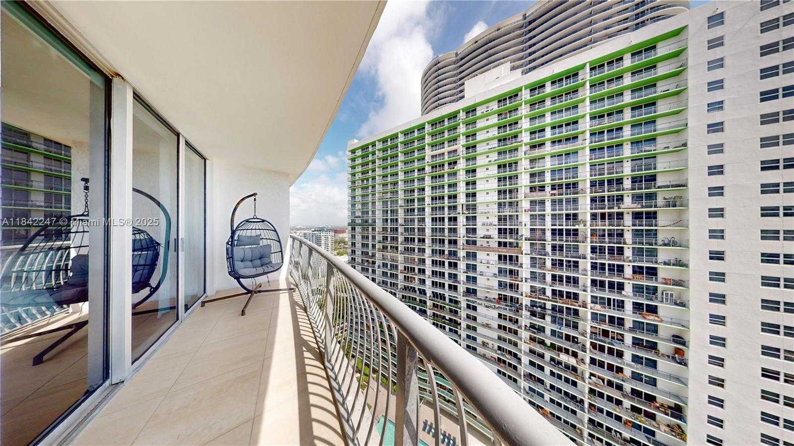 Small Image of 1750 NORTH BAYSHORE DR #2803, Miami Number 26