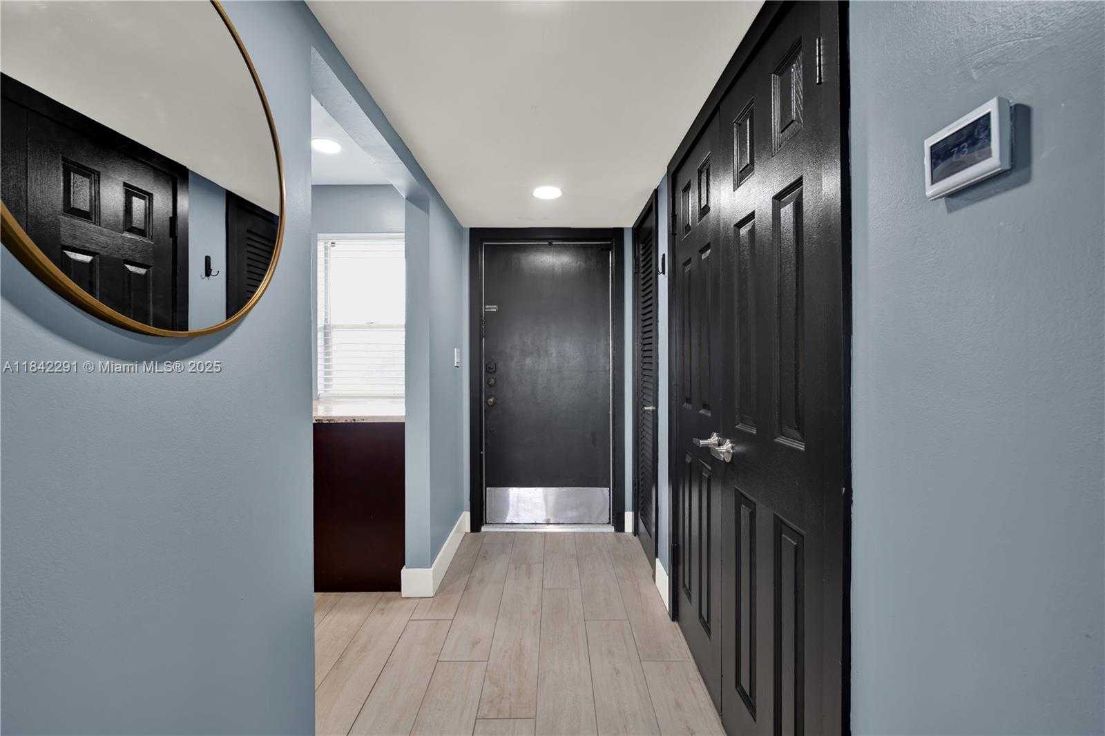 Small Image of 950 HILLCREST DR #414, Hollywood Number 14