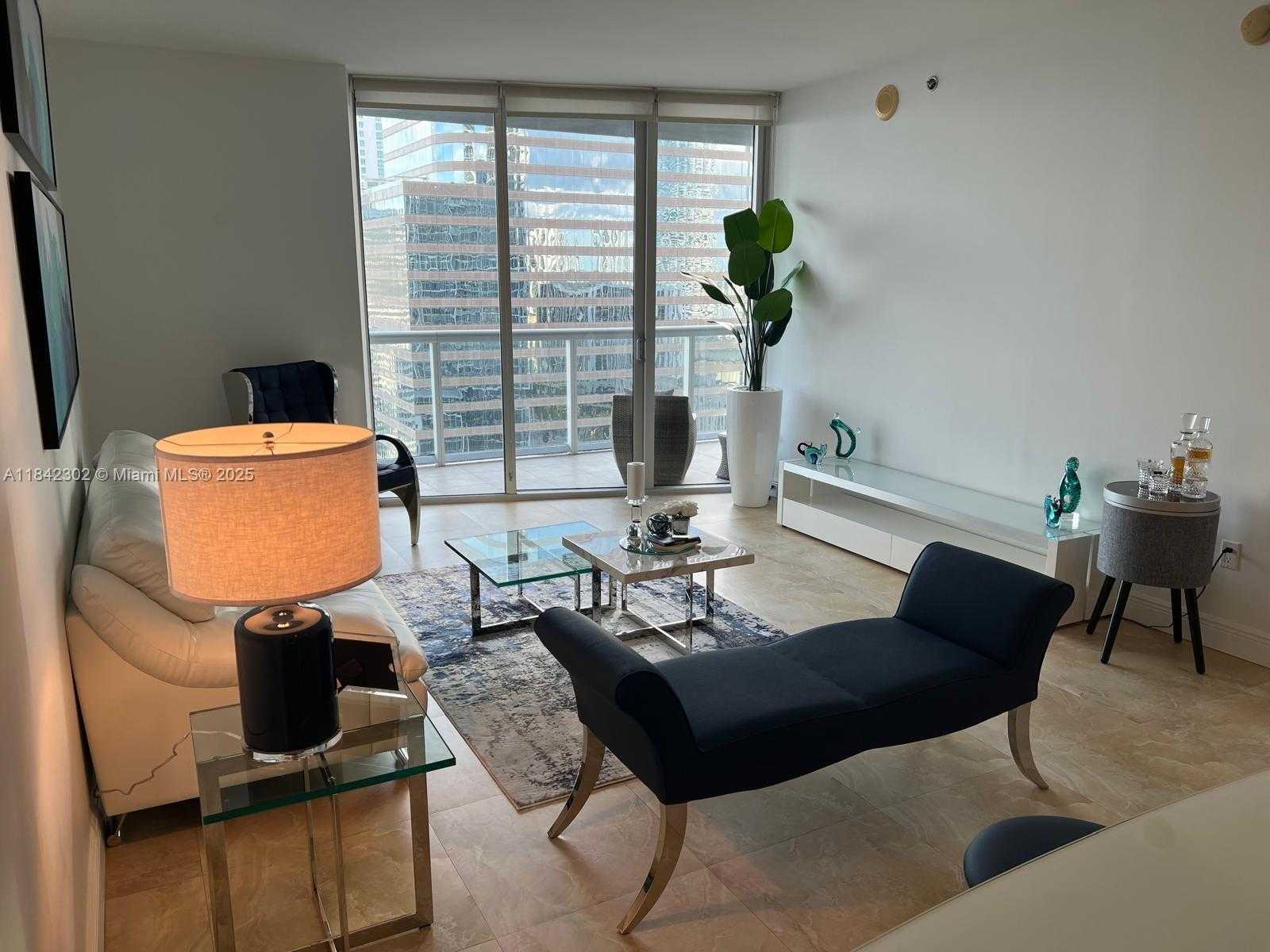 Small Image of 495 BRICKELL AVE #2707, Miami Number 15