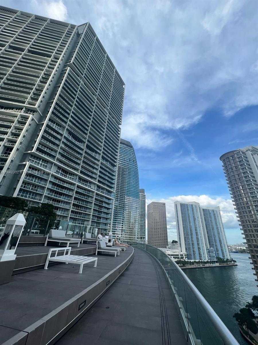 Small Image of 495 BRICKELL AVE #2707, Miami Number 3