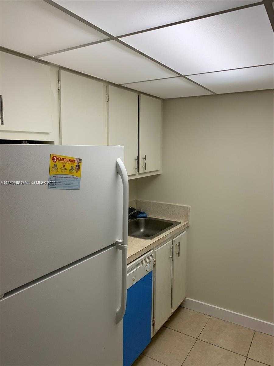 Small Image of 5831 WASHINGTON ST #45, Hollywood Number 6