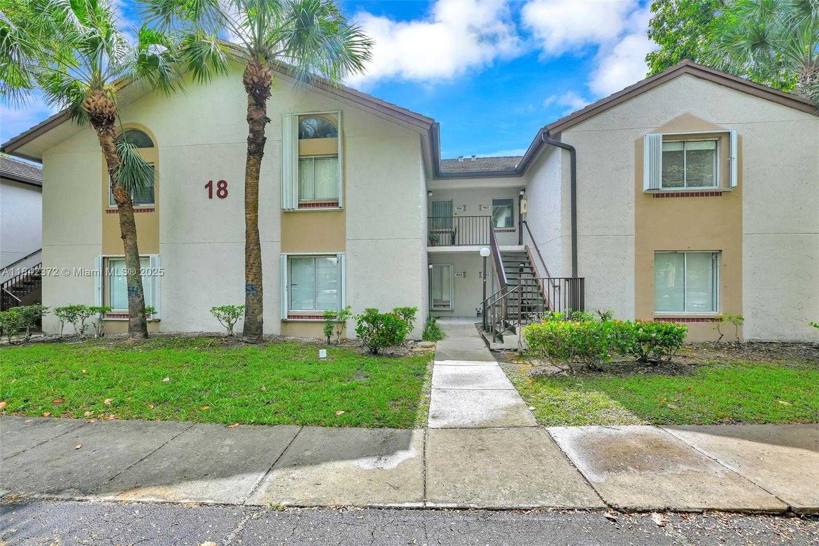Small Image of 9159 SOUTH WEST 141ST PL #9159, Miami Number 3
