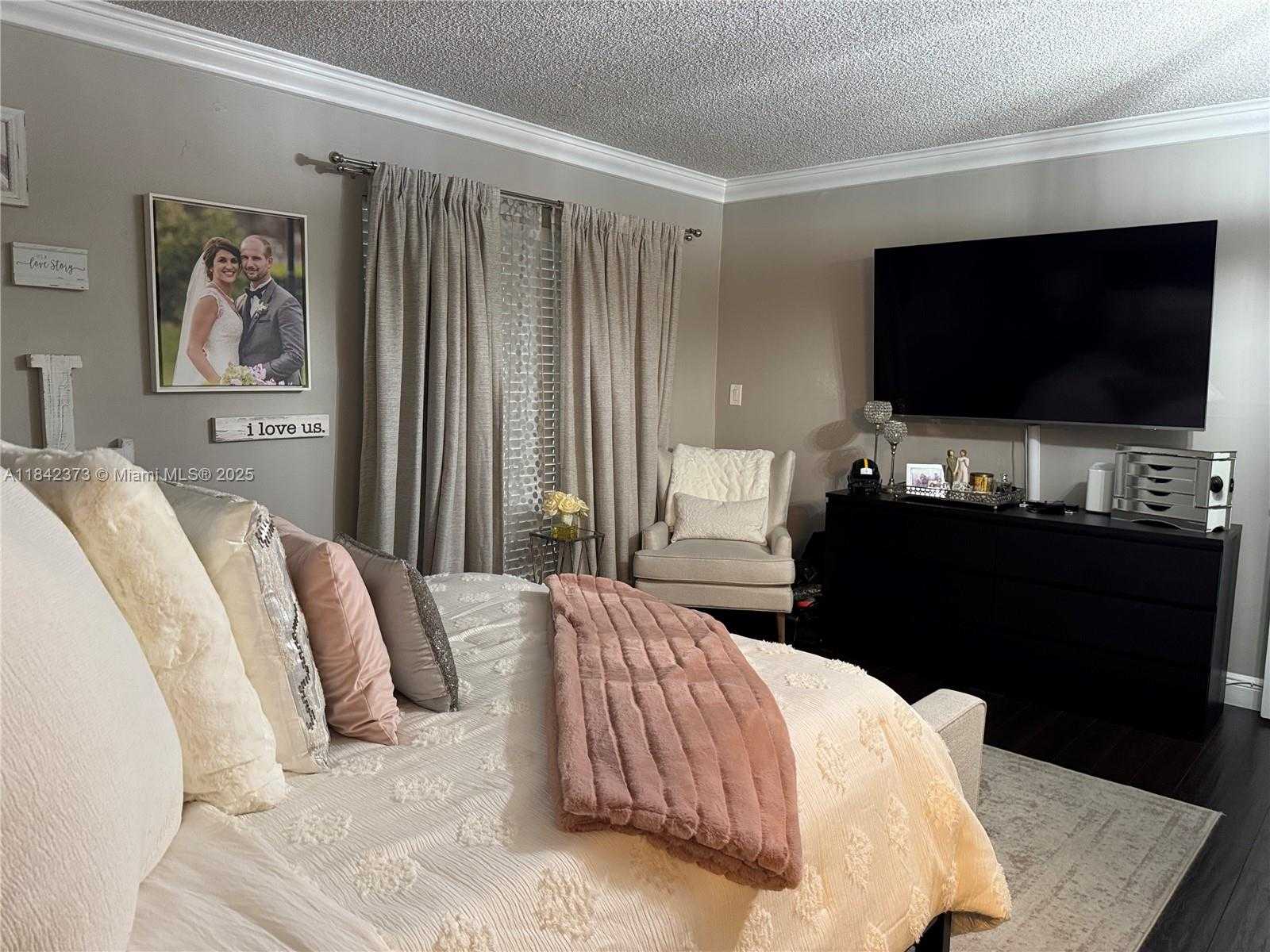 Small Image of 185 LAKEVIEW DR #101, Weston Number 17