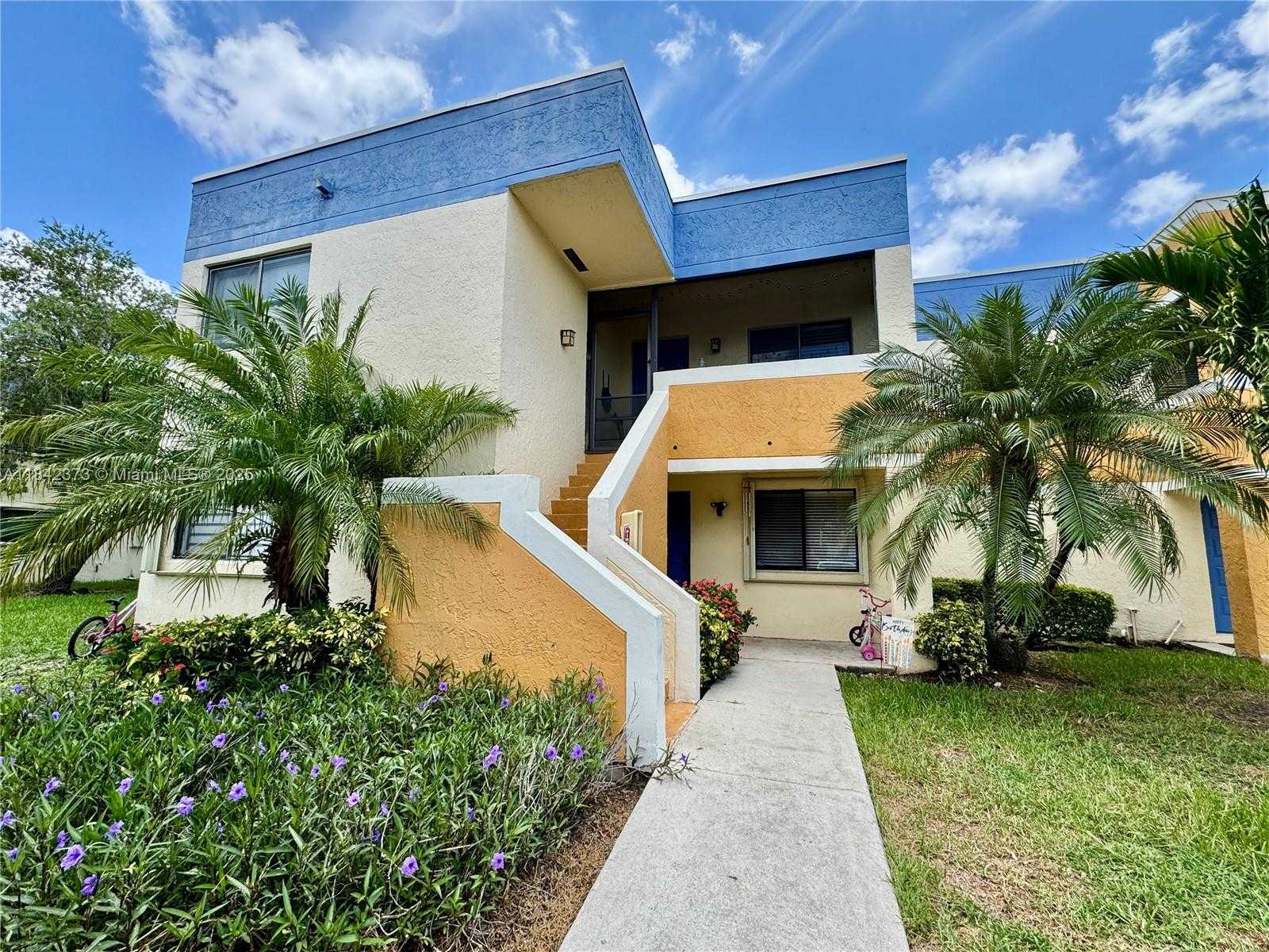 Small Image of 185 LAKEVIEW DR #101, Weston Number 26