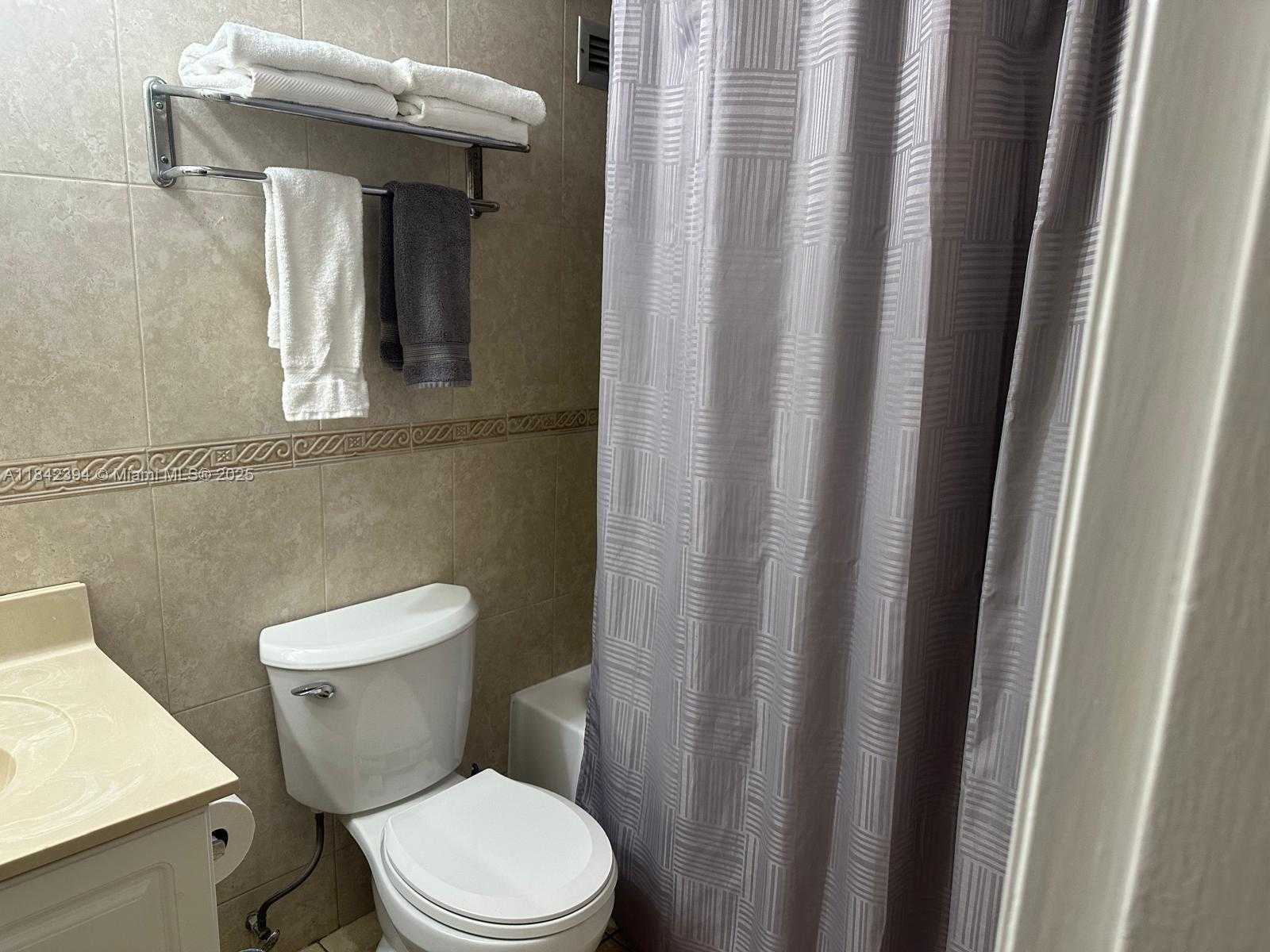 Small Image of 19201 COLLINS AVE #1133, Sunny Isles Beach Number 10