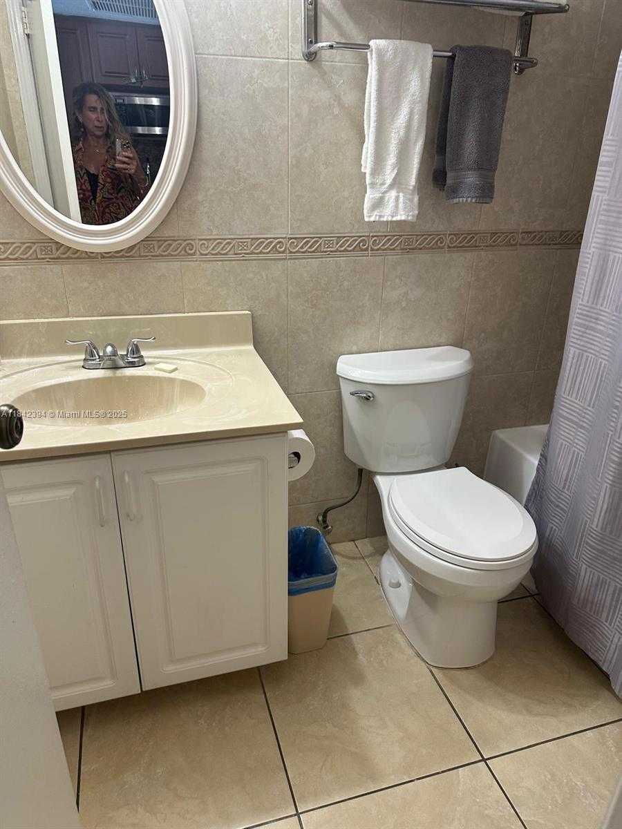 Small Image of 19201 COLLINS AVE #1133, Sunny Isles Beach Number 11