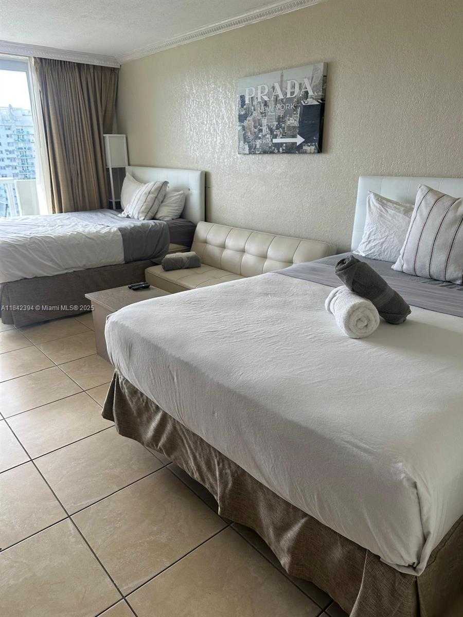 Small Image of 19201 COLLINS AVE #1133, Sunny Isles Beach Number 8