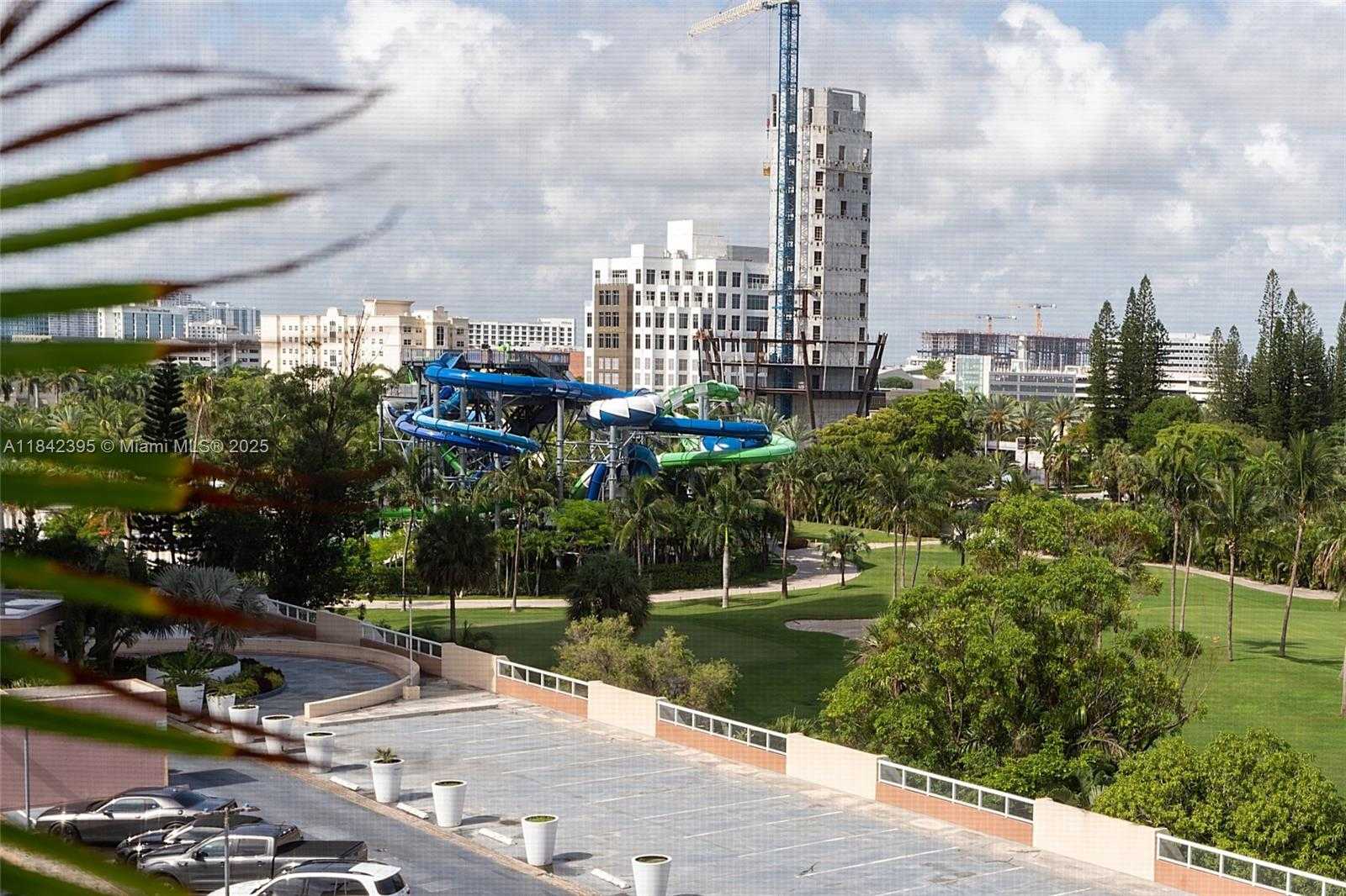 Small Image of 20301 WEST COUNTRY CLUB DR #728, Aventura Number 14