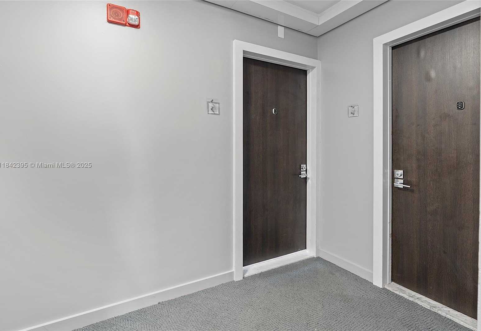 Small Image of 20301 WEST COUNTRY CLUB DR #728, Aventura Number 3