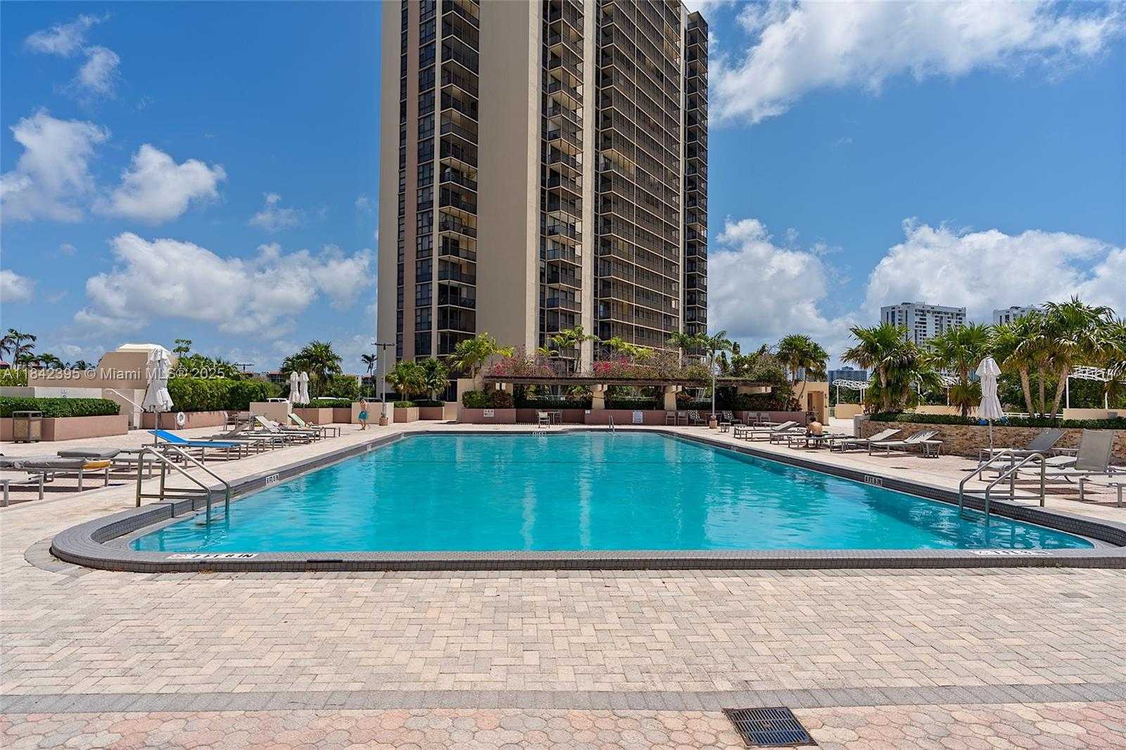 Small Image of 20301 WEST COUNTRY CLUB DR #728, Aventura Number 31
