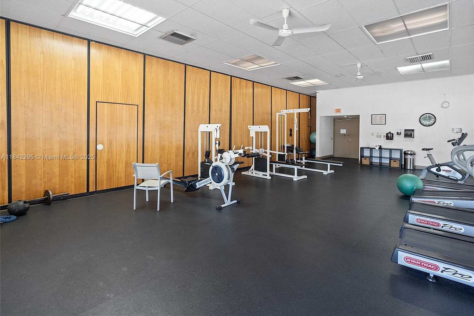Small Image of 20301 WEST COUNTRY CLUB DR #728, Aventura Number 33