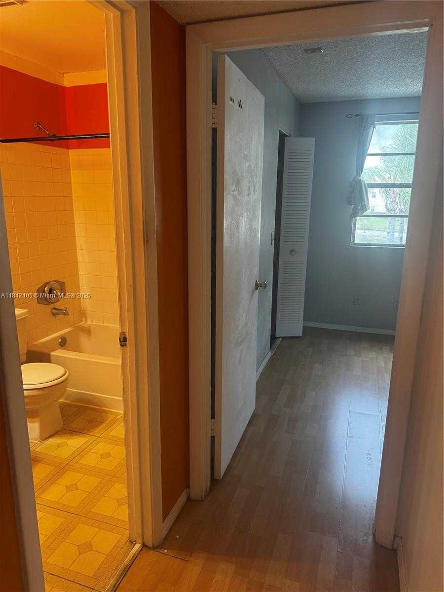 Small Image of 1227 SOUTH WEST 46TH AVE #314, Pompano Beach Number 18