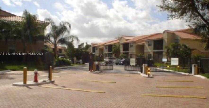 Small Image of 1227 SOUTH WEST 46TH AVE #314, Pompano Beach Number 3
