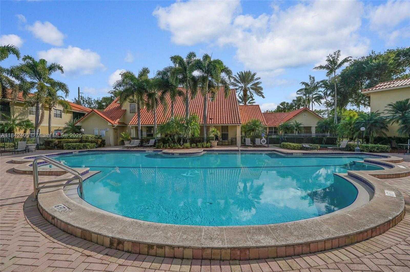 Small Image of 1227 SOUTH WEST 46TH AVE #314, Pompano Beach Number 4