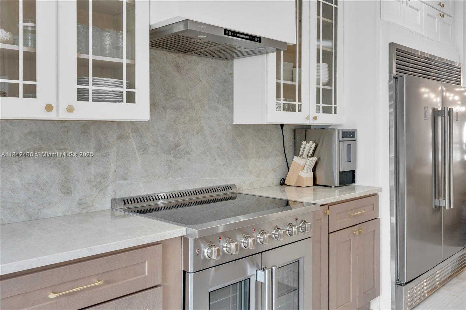 Small Image of 3907 NORTH EAST 170TH ST #3907, North Miami Beach Number 10