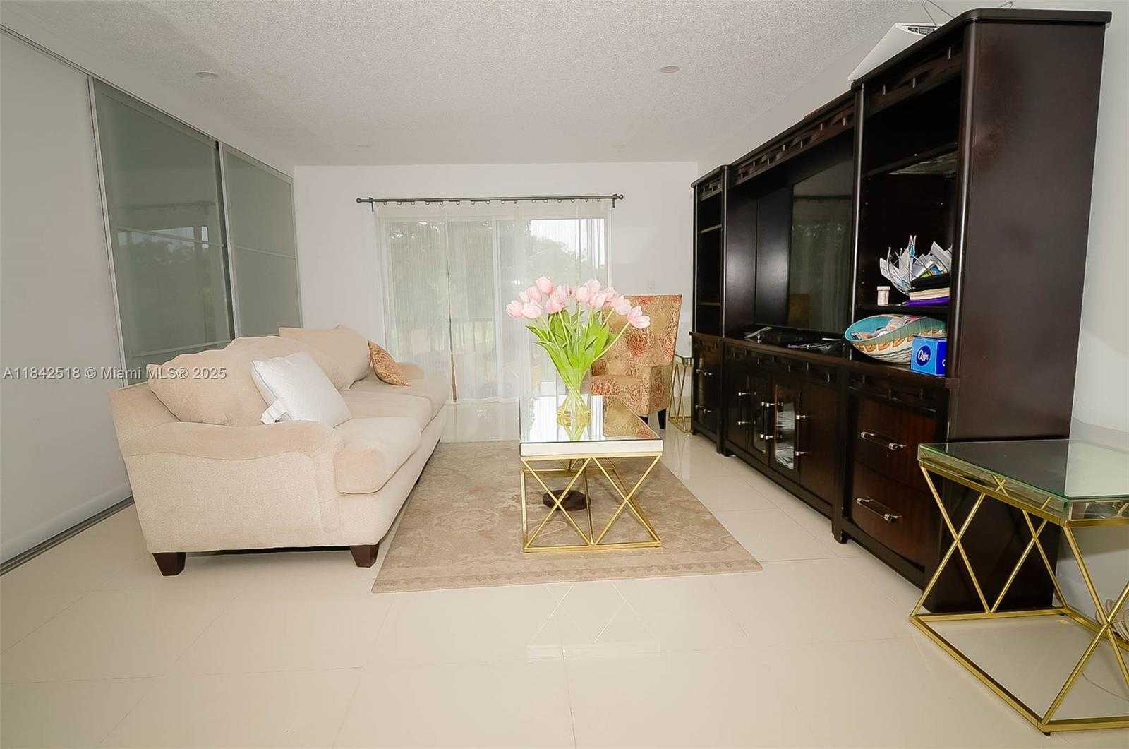 Small Image of 6301 NORTH FALLS CIR DR #307, Lauderhill Number 13