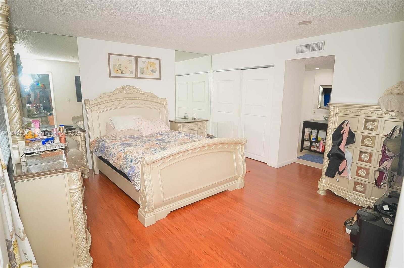 Small Image of 6301 NORTH FALLS CIR DR #307, Lauderhill Number 15