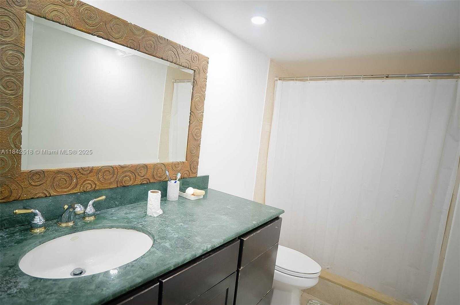 Small Image of 6301 NORTH FALLS CIR DR #307, Lauderhill Number 20