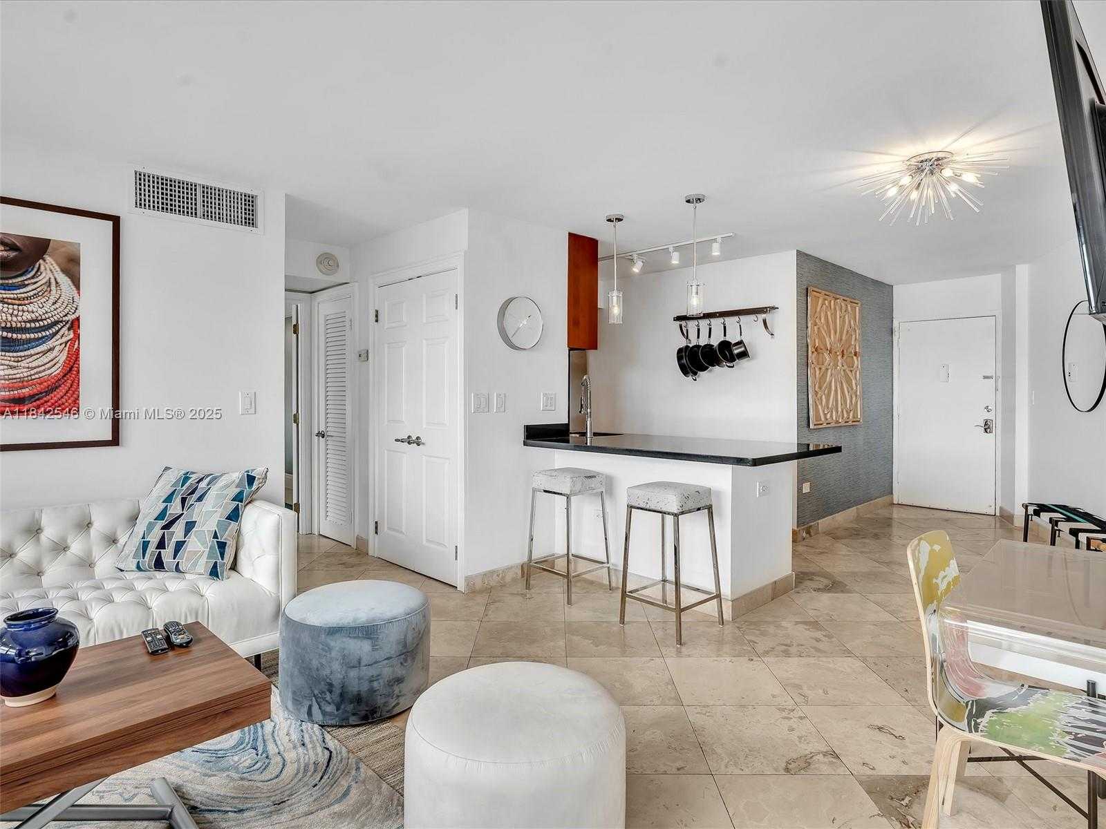 Small Image of 1881 WASHINGTON AVE #10G, Miami Beach Number 10
