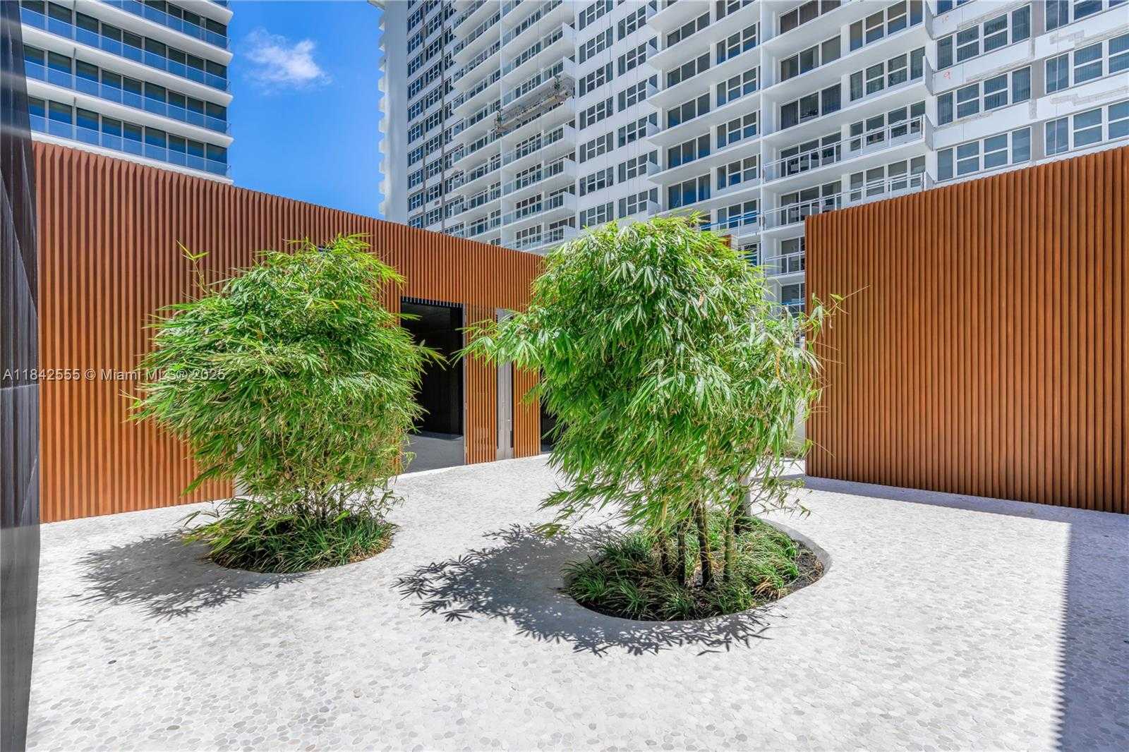 Small Image of 2000 SOUTH OCEAN DRIVE #32A, Hallandale Beach Number 12