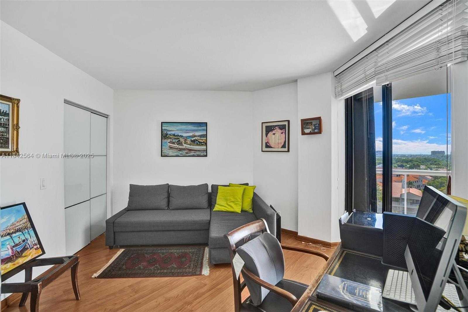 Small Image of 3610 YACHT CLUB DR #909, Aventura Number 23