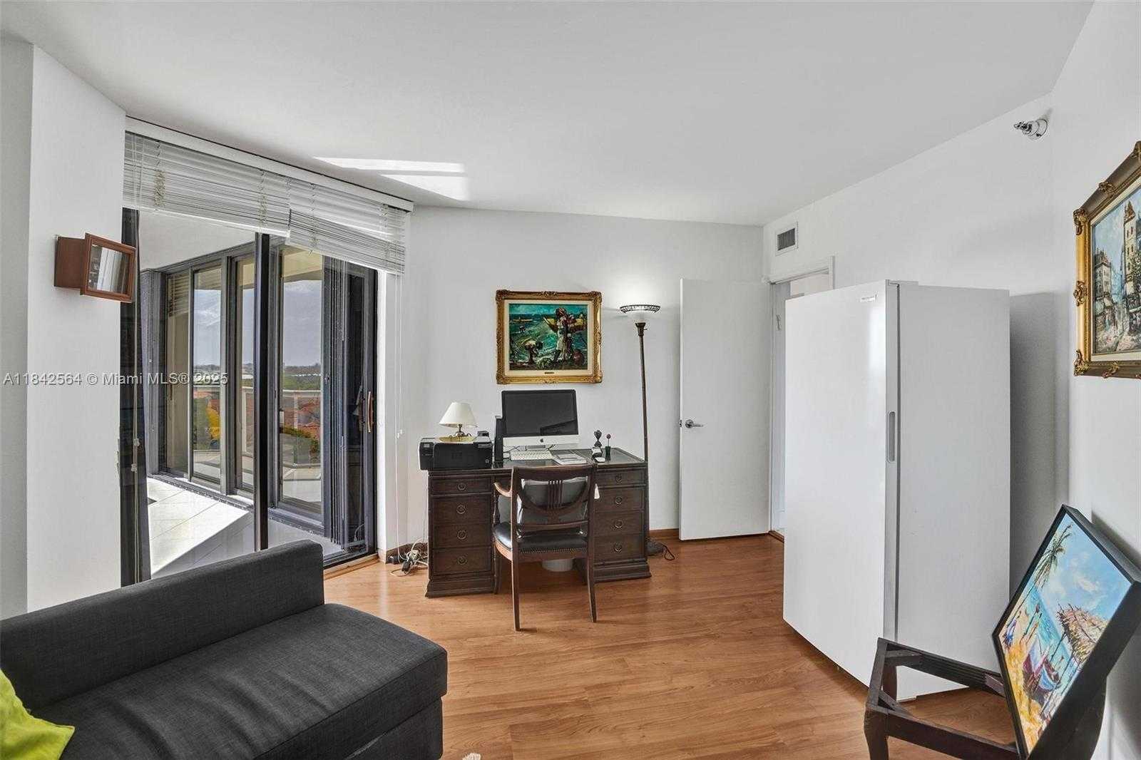 Small Image of 3610 YACHT CLUB DR #909, Aventura Number 24