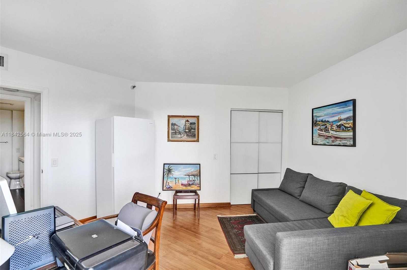 Small Image of 3610 YACHT CLUB DR #909, Aventura Number 25