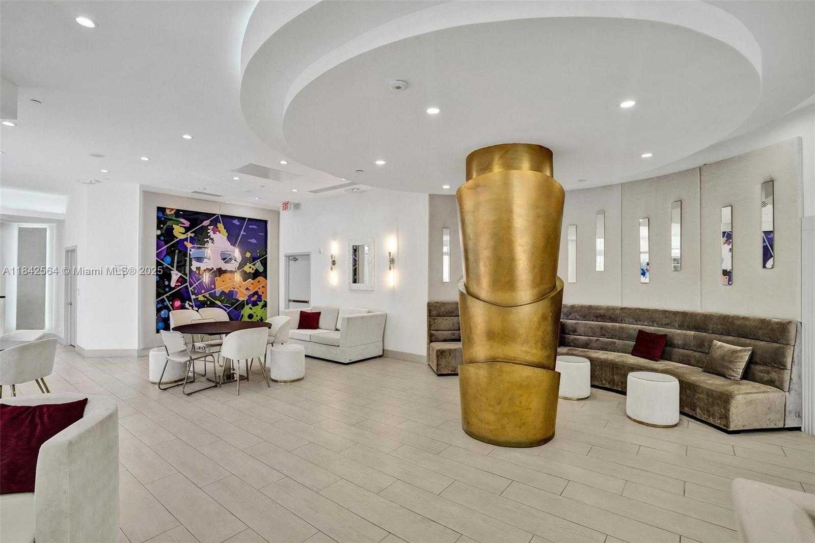 Small Image of 3610 YACHT CLUB DR #909, Aventura Number 37