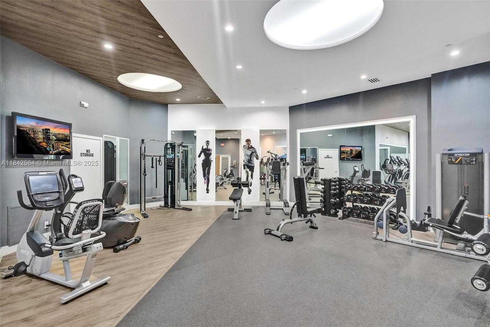 Small Image of 3610 YACHT CLUB DR #909, Aventura Number 40
