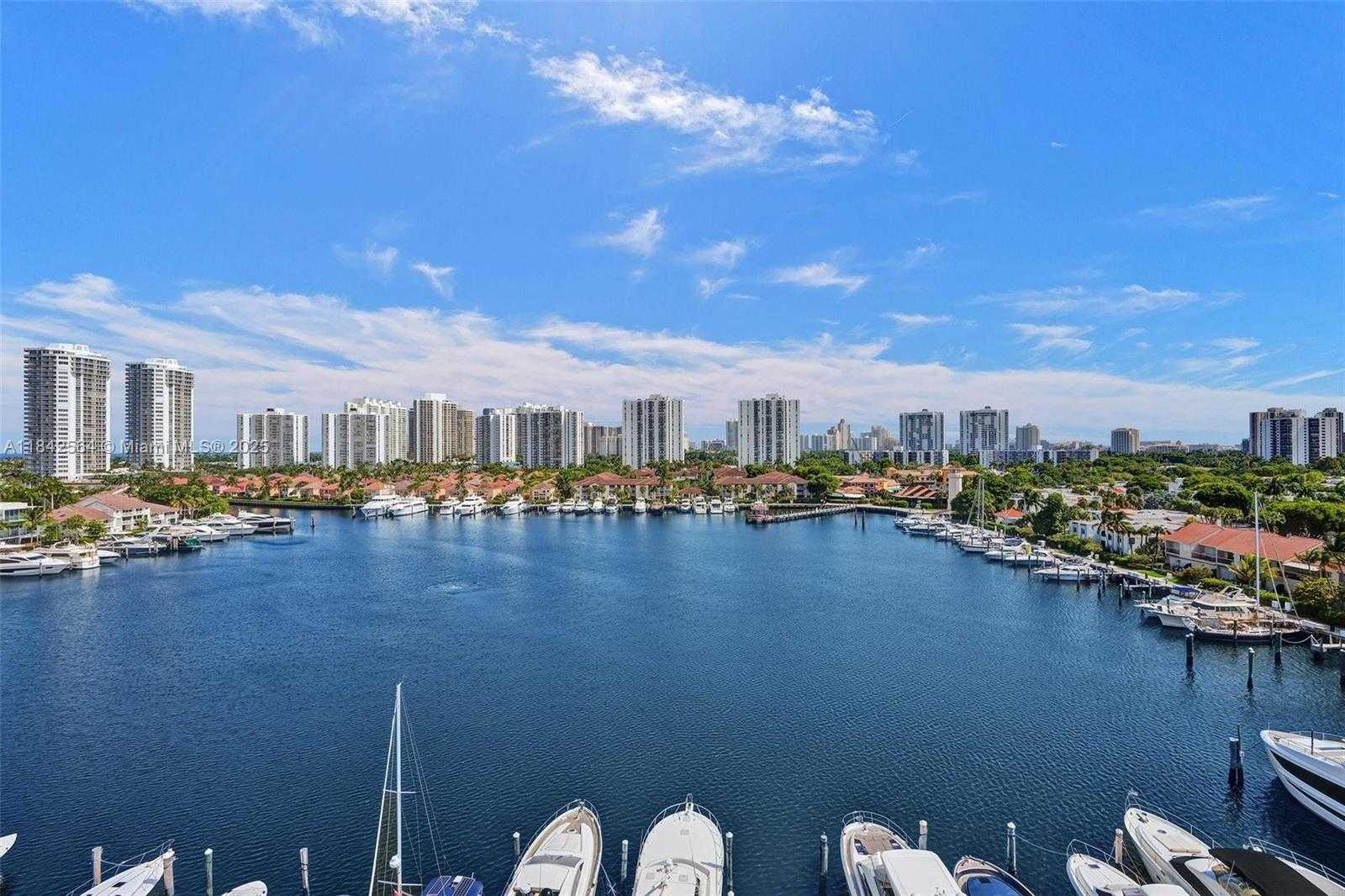 Small Image of 3610 YACHT CLUB DR #909, Aventura Number 43