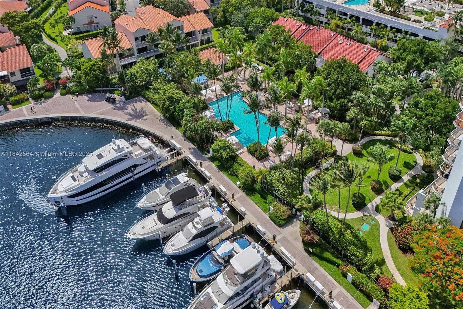 Small Image of 3610 YACHT CLUB DR #909, Aventura Number 45
